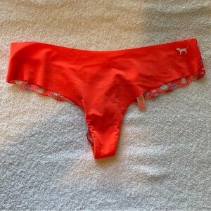 Victoria’s Secret Pink Tongs New with tags Small